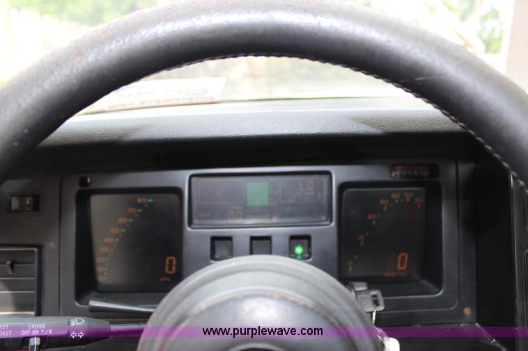 image for item H2693 1986 Chevrolet Corvette