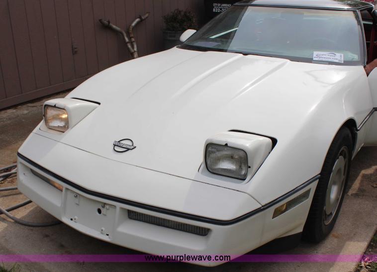image for item H2693 1986 Chevrolet Corvette