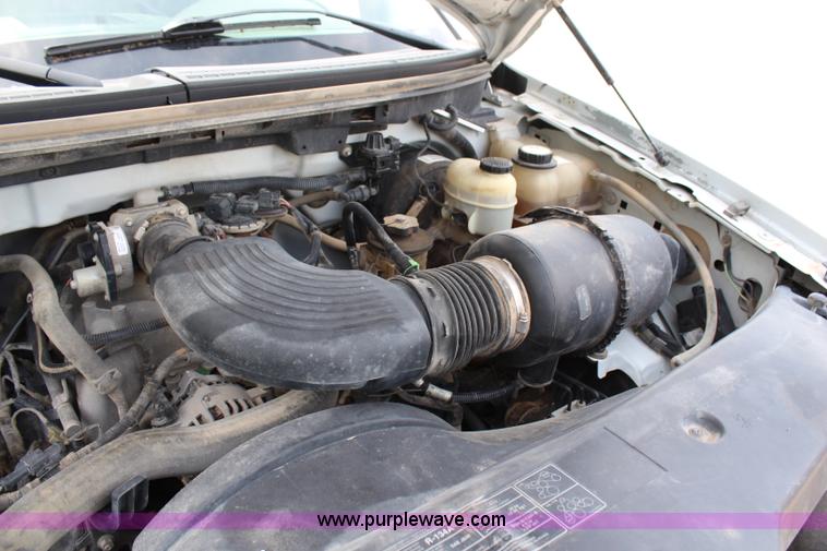 image for item H2720 2006 Ford F150 XL pickup truck