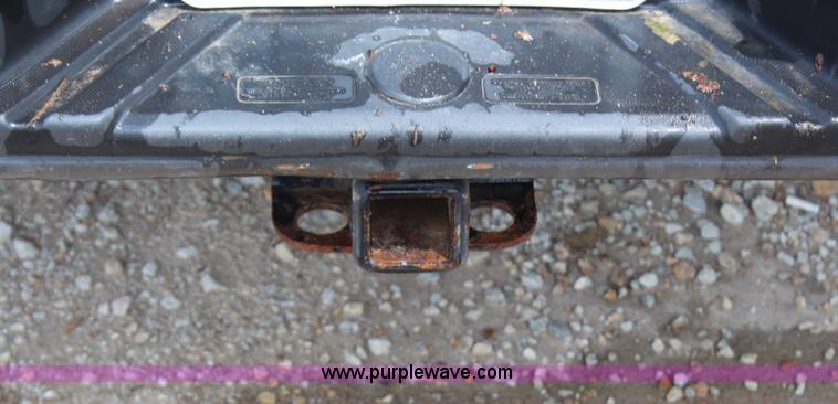 image for item H2720 2006 Ford F150 XL pickup truck