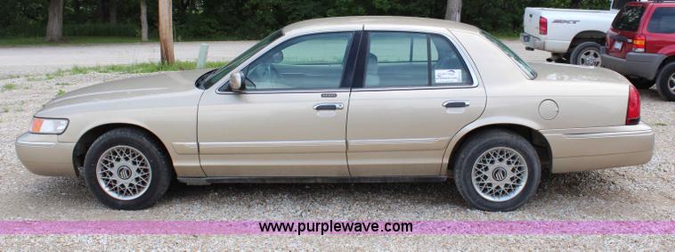 image for item H2721 2000 Mercury Grand Marquis GS