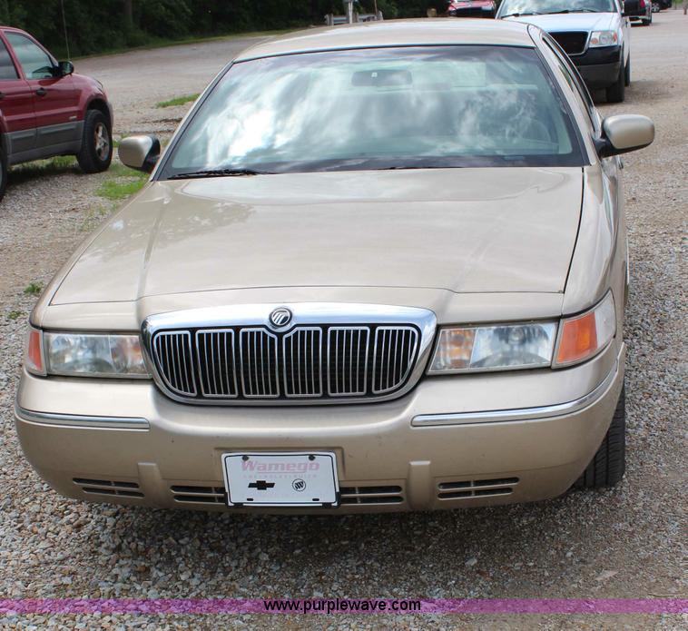 image for item H2721 2000 Mercury Grand Marquis GS