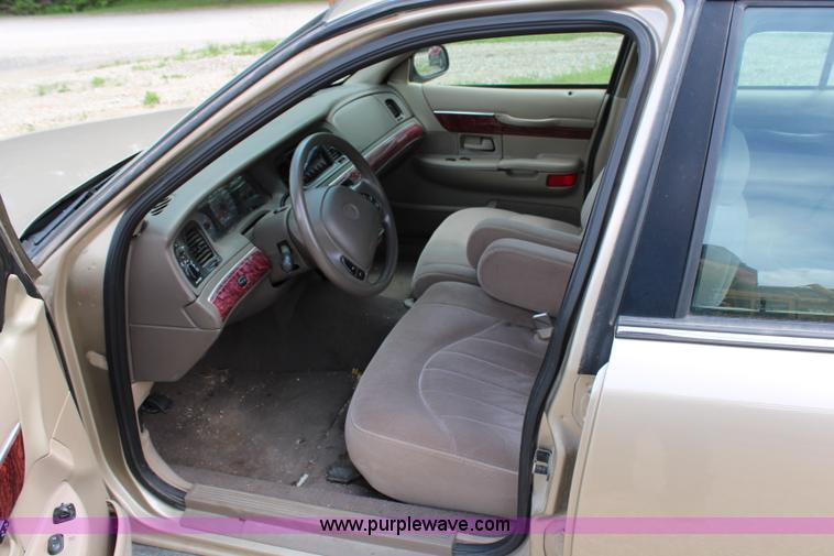 image for item H2721 2000 Mercury Grand Marquis GS