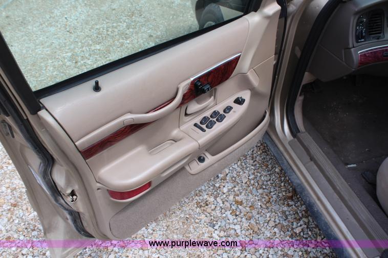 image for item H2721 2000 Mercury Grand Marquis GS