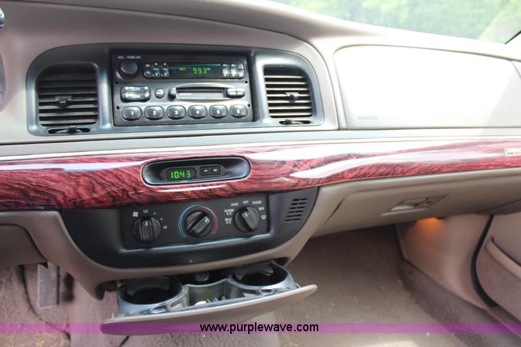 image for item H2721 2000 Mercury Grand Marquis GS