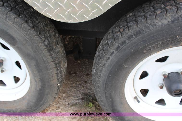 image for item H2741 2011 Forest River cargo trailer