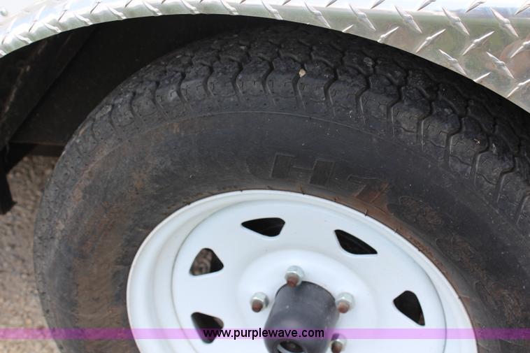 image for item H2741 2011 Forest River cargo trailer