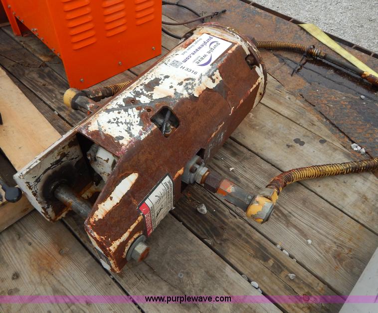 image for item H3316 McMiller X14K2H25WH1 hydraulic auger