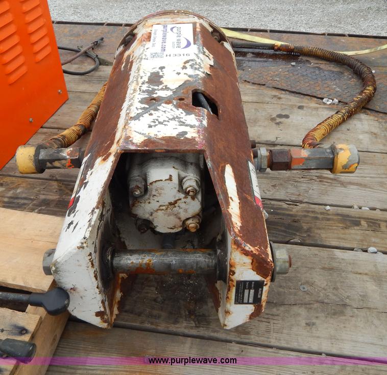 image for item H3316 McMiller X14K2H25WH1 hydraulic auger