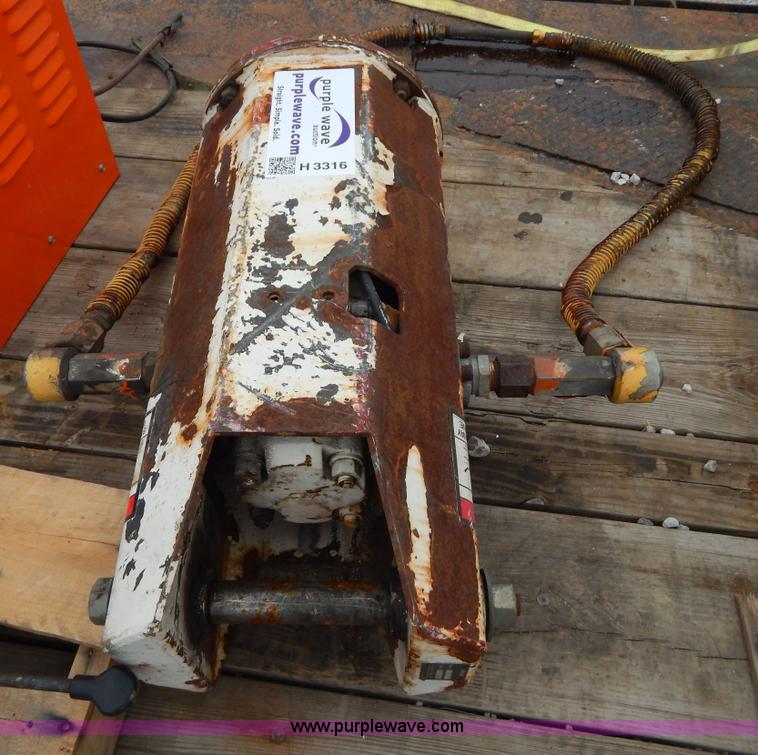 image for item H3316 McMiller X14K2H25WH1 hydraulic auger