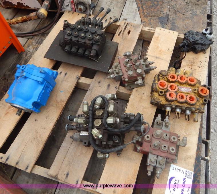 image for item H3317 Assorted valves