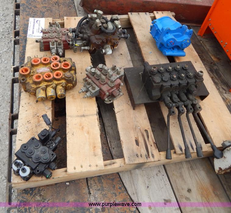 image for item H3317 Assorted valves