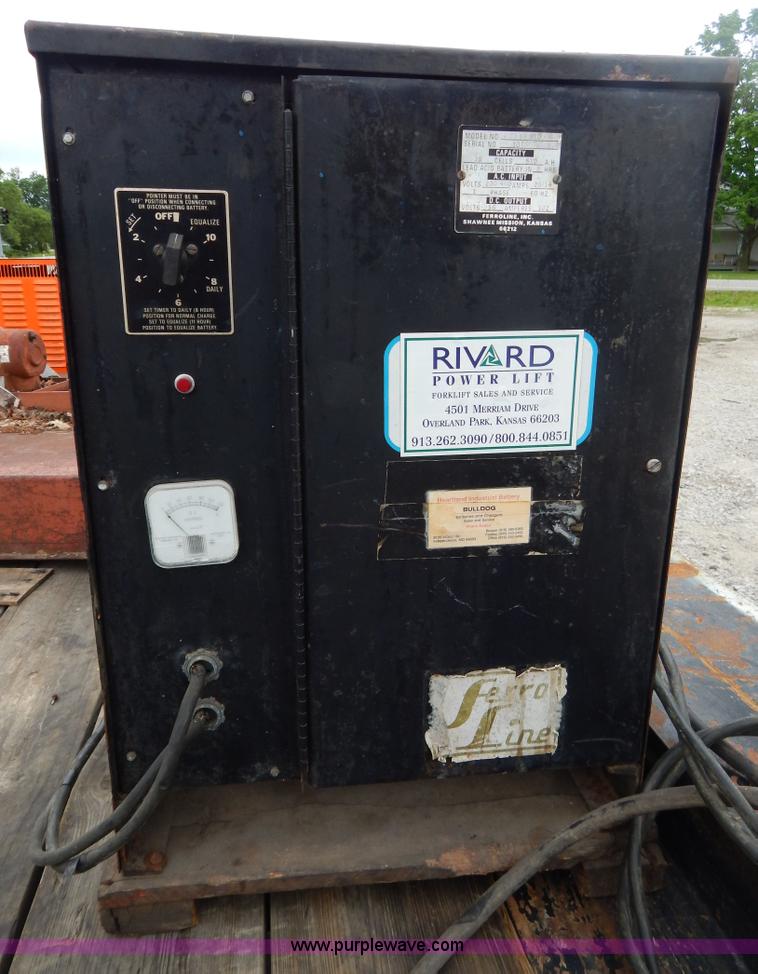 image for item H3319 Forklift battery charger