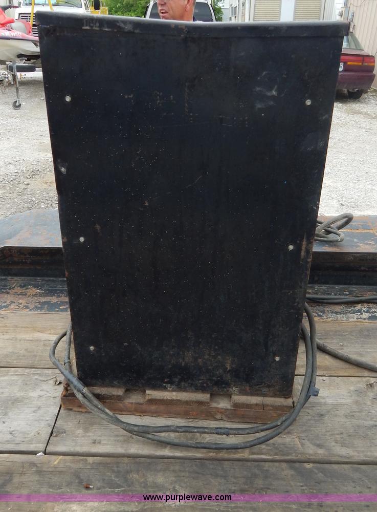 image for item H3319 Forklift battery charger