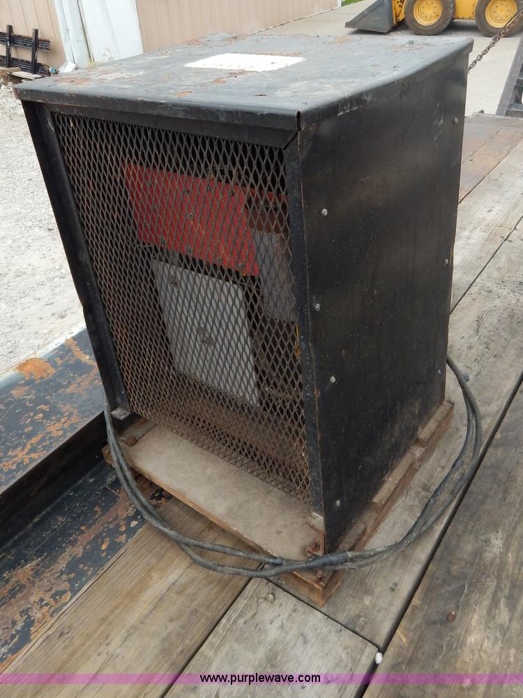 image for item H3319 Forklift battery charger