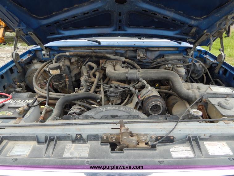 image for item H3321 1988 Ford F250 flatbed truck