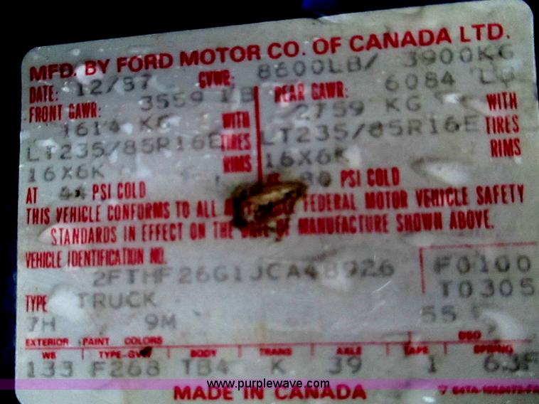 image for item H3321 1988 Ford F250 flatbed truck