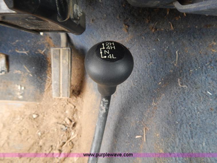 image for item H3321 1988 Ford F250 flatbed truck