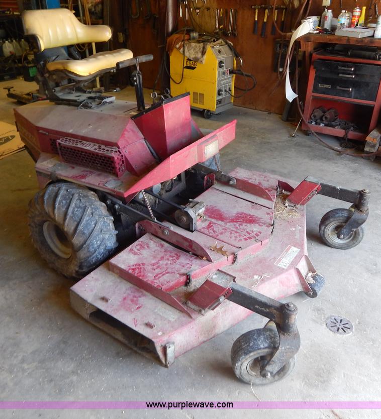 image for item H3324 Tipper TS-22 ZTR lawn mower