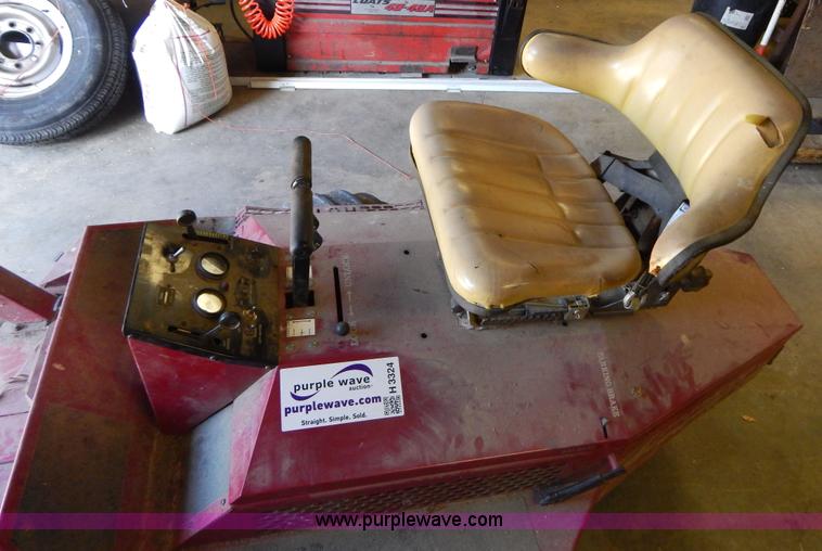 image for item H3324 Tipper TS-22 ZTR lawn mower