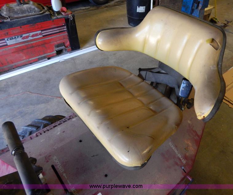 image for item H3324 Tipper TS-22 ZTR lawn mower