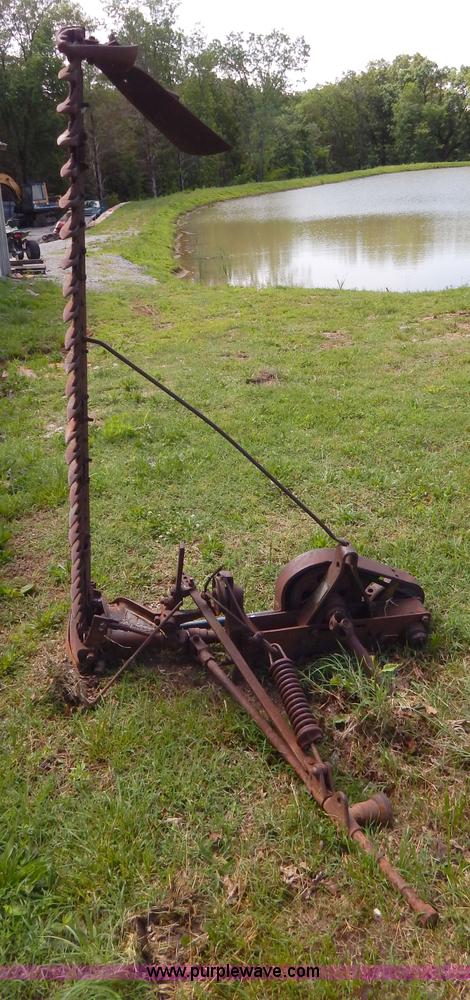 image for item H3326 Dearborn 14-15 sickle mower