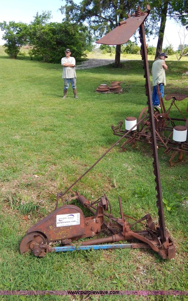 image for item H3326 Dearborn 14-15 sickle mower