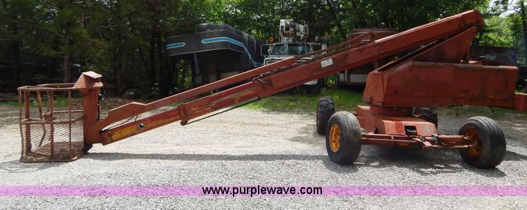 image for item H3345 Man lift