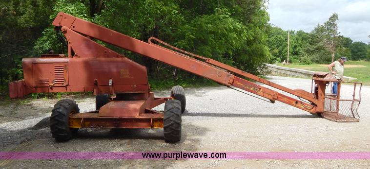 image for item H3345 Man lift