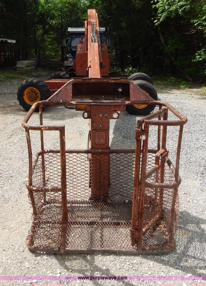 image for item H3345 Man lift