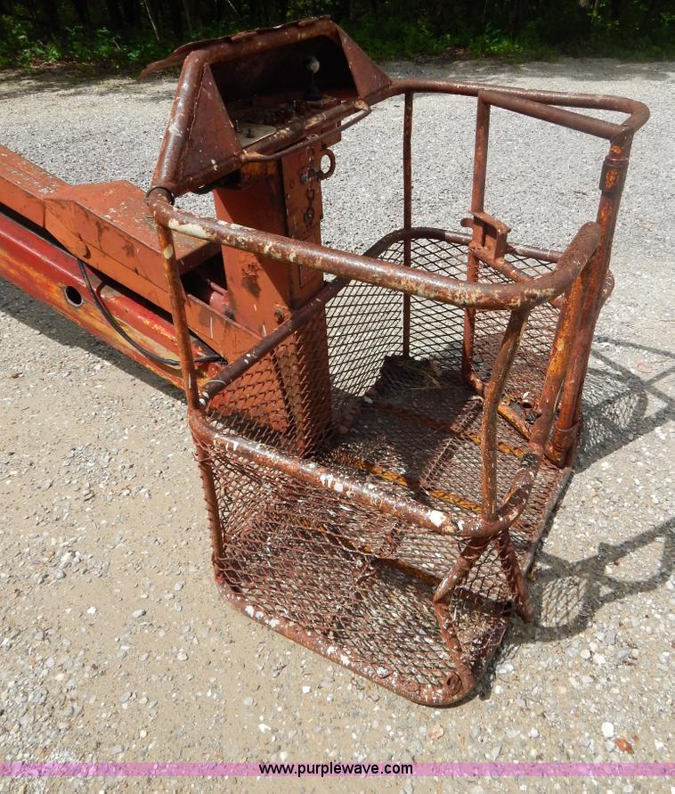 image for item H3345 Man lift