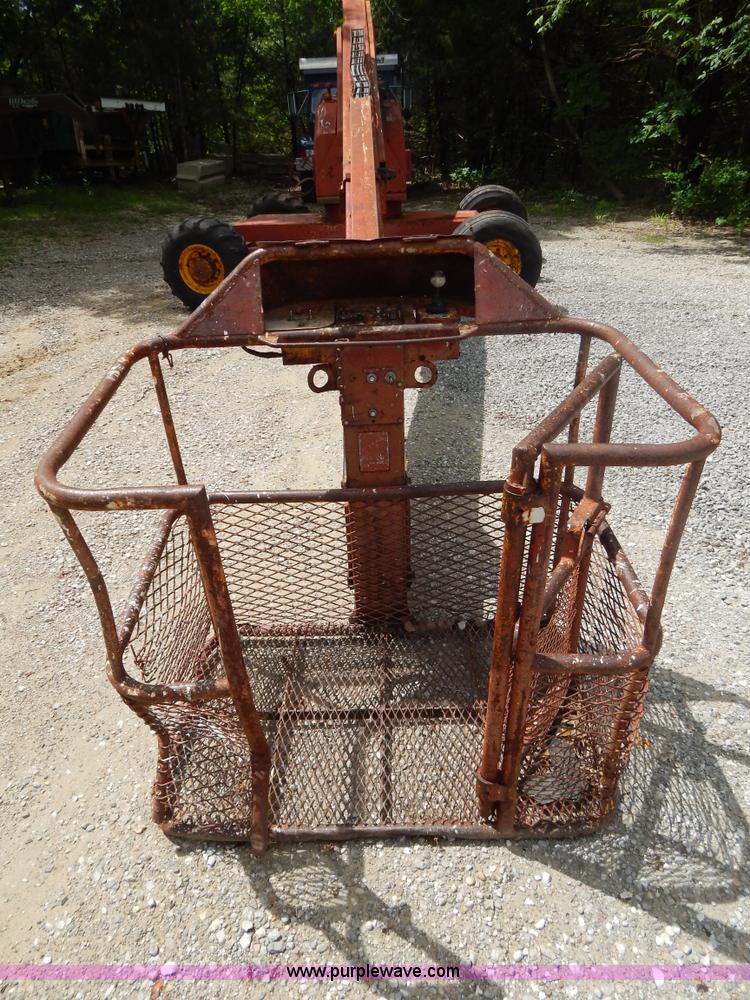 image for item H3345 Man lift