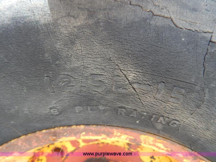 image for item H3345 Man lift