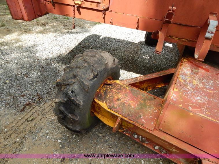 image for item H3345 Man lift