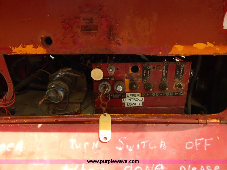 image for item H3345 Man lift