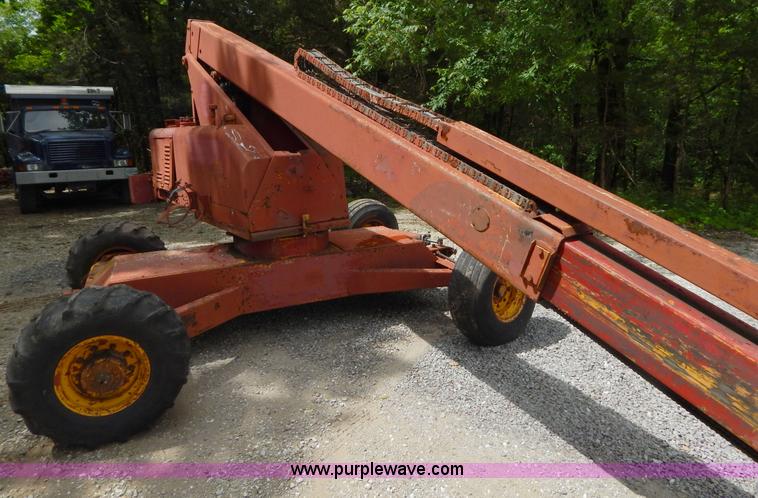 image for item H3345 Man lift