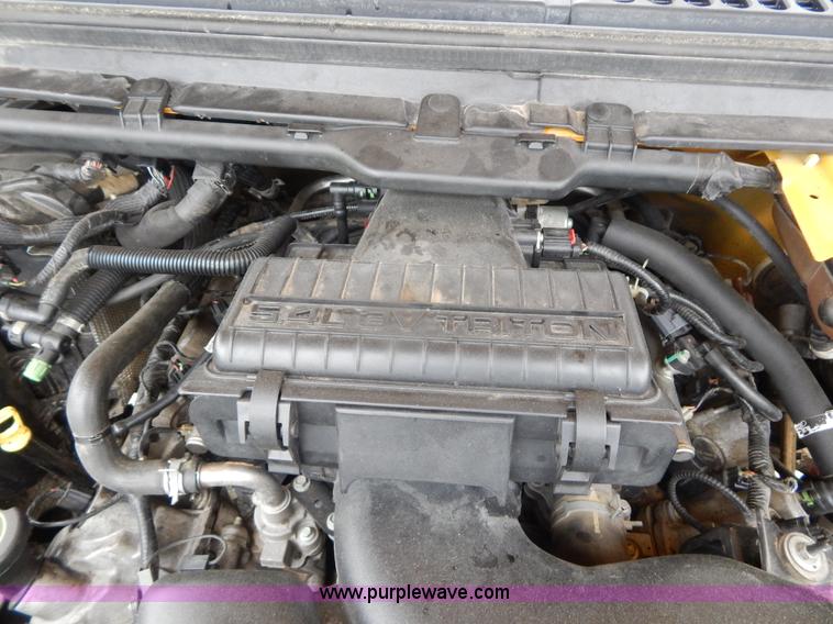 image for item H3383 2005 Ford F250 Super Duty XL pickup truck