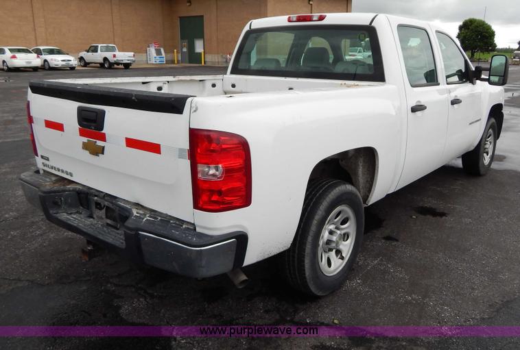 image for item H3388 2008 Chevrolet Silverado 1500 pickup truck