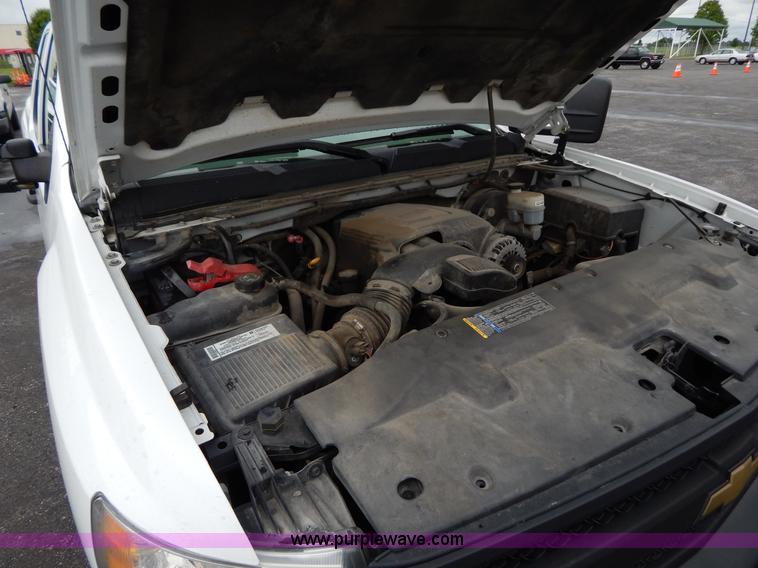 image for item H3388 2008 Chevrolet Silverado 1500 pickup truck