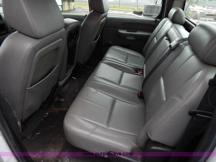 image for item H3388 2008 Chevrolet Silverado 1500 pickup truck