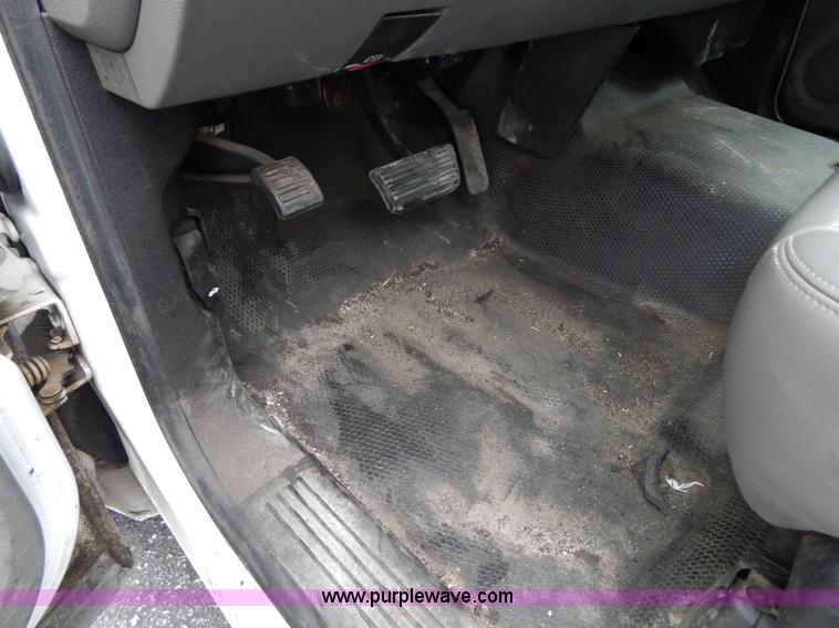 image for item H3388 2008 Chevrolet Silverado 1500 pickup truck