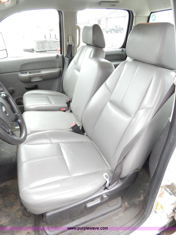 image for item H3388 2008 Chevrolet Silverado 1500 pickup truck