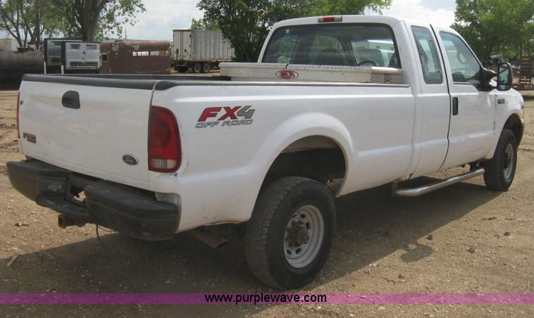 image for item H5439 2001 Ford F250 Super Duty XL SuperCab pickup truck