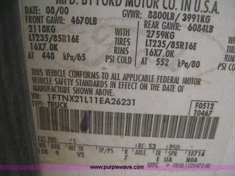 image for item H5439 2001 Ford F250 Super Duty XL SuperCab pickup truck