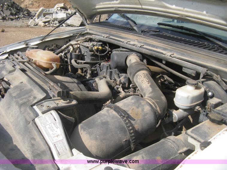 image for item H5439 2001 Ford F250 Super Duty XL SuperCab pickup truck