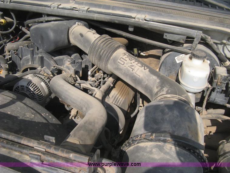 image for item H5439 2001 Ford F250 Super Duty XL SuperCab pickup truck