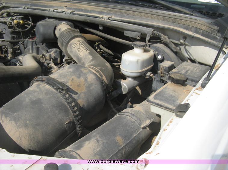 image for item H5439 2001 Ford F250 Super Duty XL SuperCab pickup truck