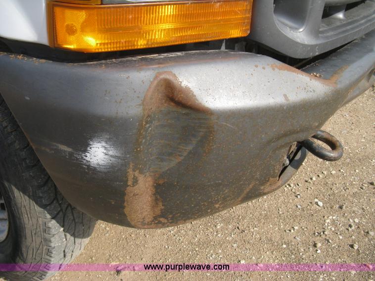 image for item H5439 2001 Ford F250 Super Duty XL SuperCab pickup truck