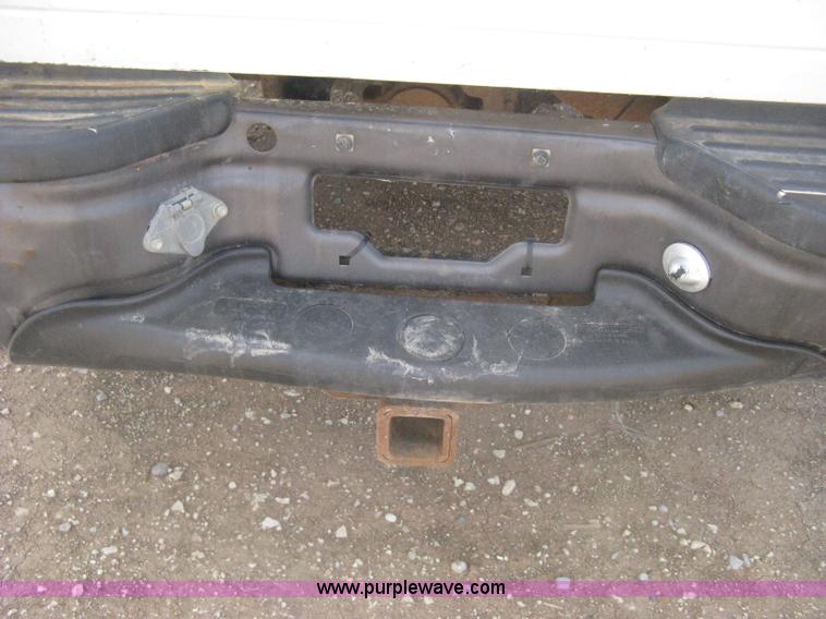 image for item H5439 2001 Ford F250 Super Duty XL SuperCab pickup truck