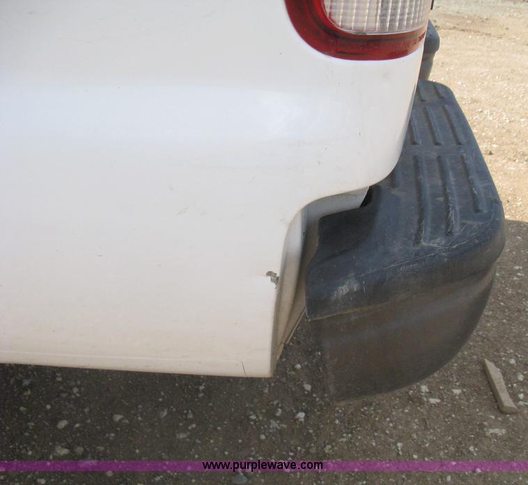 image for item H5439 2001 Ford F250 Super Duty XL SuperCab pickup truck